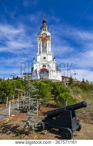 Temple-lighthouse Of St. Nicholas The Wonderworker (russia, Malorechenskoye)