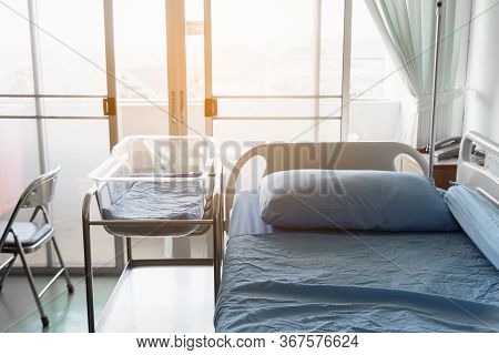 Modern And Comfortable Equipped Hospital Room, Interior Hospital