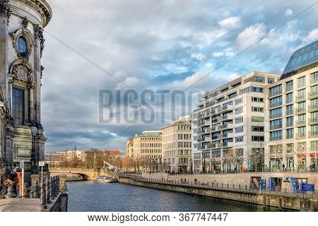 Berlin, Germany - December 9, 2019: View On A Spree River From Liebknecht Bridge Near Of Berliner Do