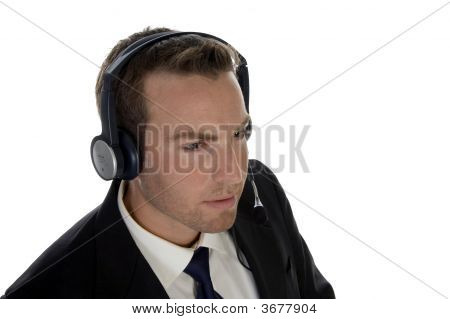 Uomo d'affari indossa auricolare
