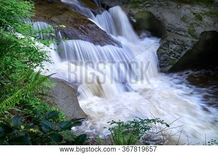 Cliff Falls Kanaka Creek Park. Water Flowing Over Cliff Falls In Kanaka Creek Regional Park.