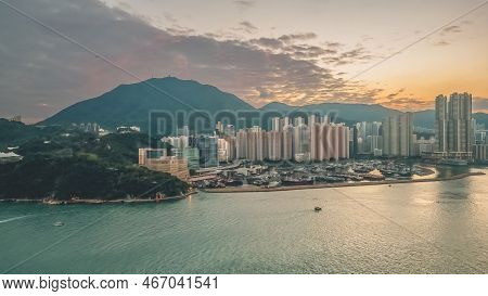 7 Dec 2022 The Shau Kei Wan Typhoon Shelter, Hong Kong