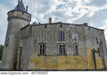 Exterior View Of The Fourteenth-century Gothic Chateau Of La Brede, France