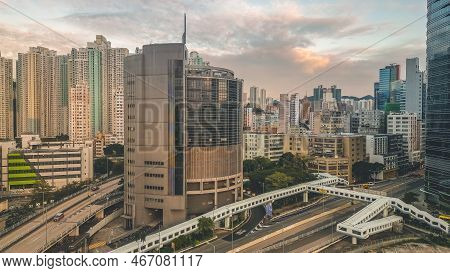 4 Dec 2022 Jimmy Bridge, Wai Yip Street Footbridge, Kowloon Bay