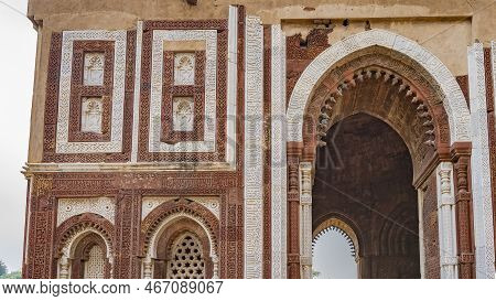 A Fragment Of An Ancient Building In The Architectural Complex Of The Mausoleum Itmad-ud-daula. On T