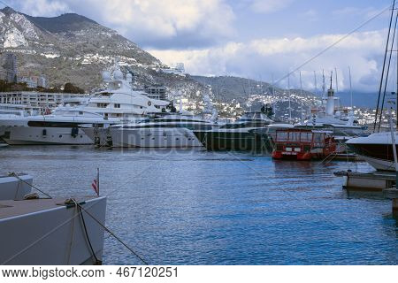 Monaco / Francia - December 10, 2022: Montecarlo Town View, Montecarlo, Monaco, France, Europe