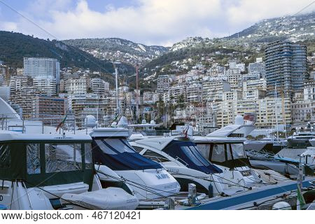 Monaco / Francia - December 10, 2022: Montecarlo Town View, Montecarlo, Monaco, France, Europe