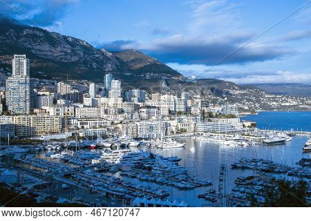 Monaco / Francia - December 10, 2022: Montecarlo Town View, Montecarlo, Monaco, France, Europe