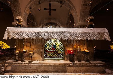 Bari, Italy - Jule 19, 2022: Interior Of Basilica Di San Nicola ( Saint Nicholas). St. Nicholas' Tom