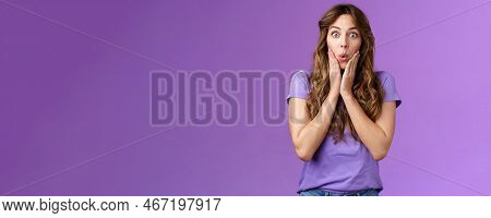 Impressed Surprised Attractive Enthusiastic Girlfriend Hear Shocking Impressive Rumor Gasping Fold L