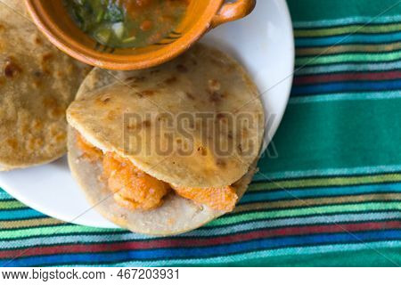 Mexican Gorditas De Migajas With Pork Rinds And Chile
