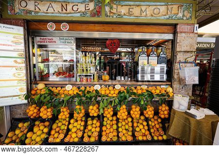 Pompei, Italy - July 20, 2022: Orange And Lemon Stand In Pompei, Italy