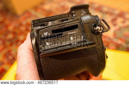 Paris, France - Nov 20, 2022: Sd Xc Ii And Slot Cf Express Type B - Testing New Panasonic Lumix Dmc-