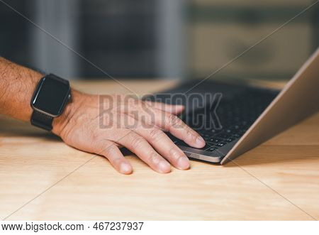 After Click Saving All Business Work Use Your Finger To Press The Button To Turn It Off For Close Si