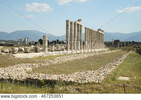 Columns In Laodicea On The Lycus Ancient City In Denizli City, Turkiye