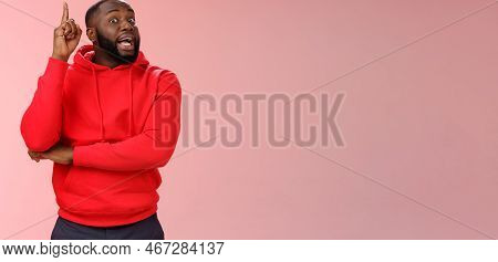 Got Idea. Portrait Excited African-american Bearded Guy Inhale Air Have Speech Reise Index Finger Eu