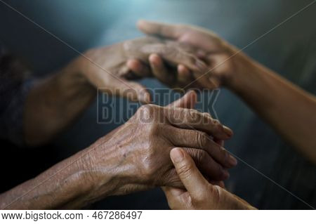 Helping Hands, Daughter Take Care Her Mother Has Alzheimer`s Disease, Memory Loss Due To Dementia An