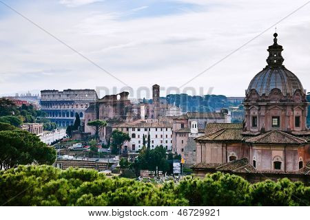 Vue du Colisée de la colline du Capitole, Rome