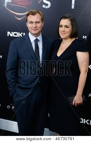 NEW YORK červen 10: Režisér Christopher Nolan a manželka Emma Thomas zúčastnit ve světové premiéře 