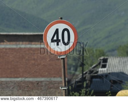 40 Kilometers Per Hour Speed Limit Sign