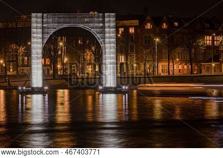 15  Decembar 2022, Amsterdam, Netherlands,  View On Amsterdam During The Light Festival In The Nethe