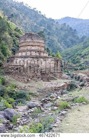 The Main Stupa Is The Largest Of The Stupas Best Preserved In This Area.it Consists Of A Hemispheric