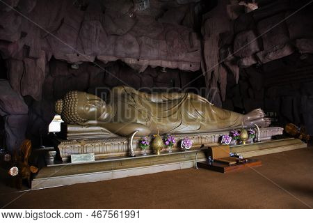 Marble Stone Buddha Reclining Attitude Statue Of Wat Mahaeyong Temple For Thai People Travelers Trav