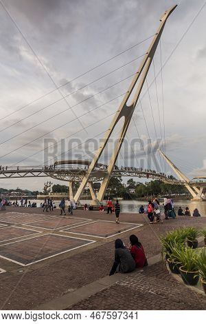 Kuching, Malaysia - March 4, 2018: Darul Hana Bridge In The Center Of Kuching, Malays