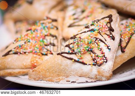 Close Up. Young Biessmann By Showing Ads. Isolated On