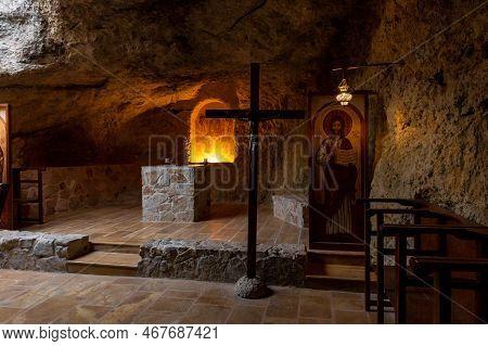 Hararit, Israel, October 28, 2022 : The Interior Of The Main Hall In The Cave Church - Lavra Netofa 