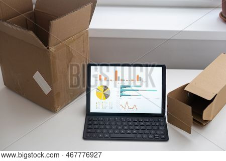 Shopping Online E-comerce, Parcel Boxes On A Laptop.