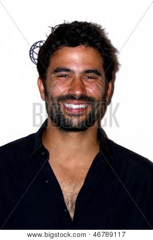 LOS ANGELES - JUN 13: Ignacio Serricchio saapuu Daytime Emmy ehdokkaat vastaanoton esitteli b