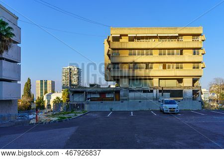 Haifa, Israel - December 22, 2022: View Of A Deserted Brutalist Style Building, In Hadar Hacarmel Ne