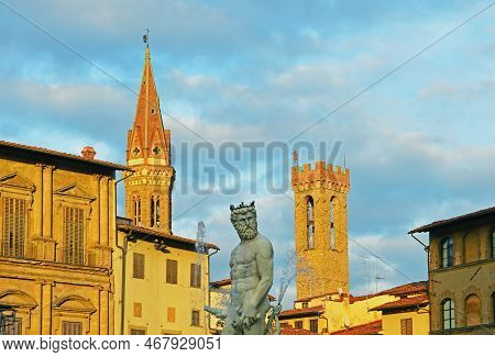 Fountain Of Neptune 1565 року In Square Signoria In Florence, Italy, With The Badia Fiorentina Monas
