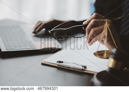 Lawyer Concepts To Testify To Clients And To Provide Counseling In Cases, To Provide Legal Relief, T