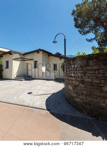Modern house, yard