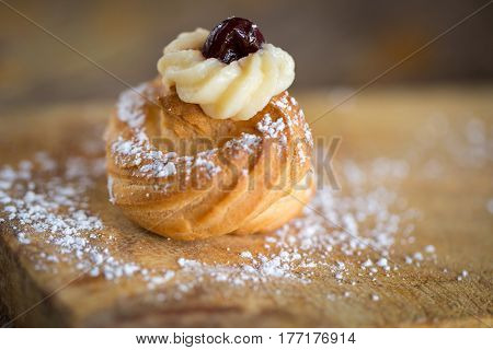 Zeppole Pastry