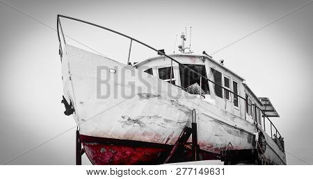 Boats On The Shore,boat On The Slipway, Boat Repair, River Transport, Fishing Boat