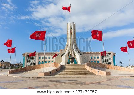 Tunis, Tunisia - December 10, 2018: Public Square Of Tunis, National Monument And City Hall, Tunisia