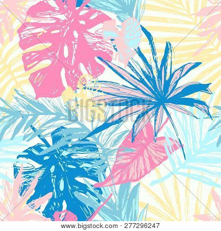 Hand Drawn Grunge Textured Tropical Leaves Seamless Pattern. Tropical Leaf Silhouette Elements Backg