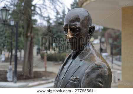 Monument To Kisa Vorobyaninov In Pyatigorsk, Russia