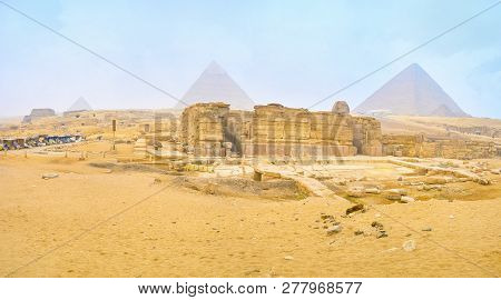 Giza, Egypt - December 20, 2017: The Morning Visiting Of Giza Necropolis In Winter With Still Closed