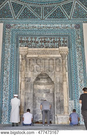 Alaedin Mosque Interior. Selkuj Tiles Period. Worship Time. Konya, Turkey