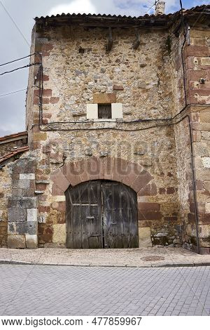 Cervera De Pisuerga (spain), June 13, 2023. Typical House. This Is A Small Town In The Province Of P
