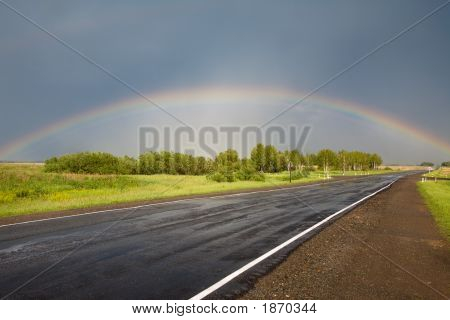 Strada per l'arcobaleno.