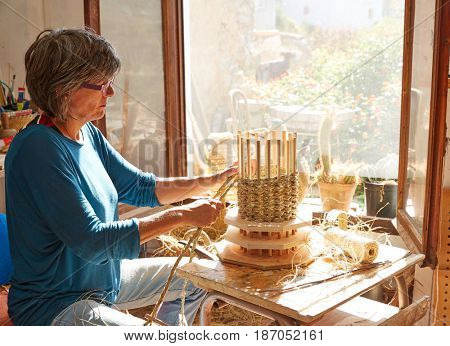 Esparto halfah grass crafts craftsman woman hands working