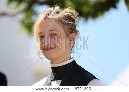 Alba Rohrwacher attends the 'Ismael's Ghosts (Les Fantomes d'Ismael)' photocall during the 70th annual Cannes Film Festival at Palais des Festivals on May 17, 2017 in Cannes, France. 