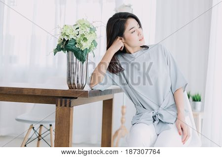 Portrait Of Beautiful Asian Girl With Beautiful Clothing And Relex Posting.