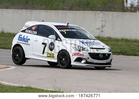 Turkish Opel Corsa Opc Cup