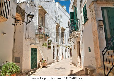 Characteristic alleyway of Locorotondo. Puglia. Southern Italy.
